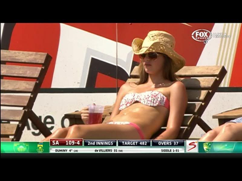 cricketchick_zpsbf8428a3.jpg