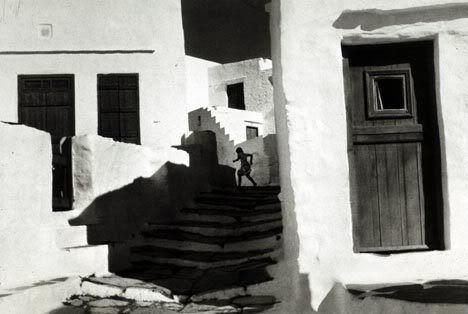 cartierBresson-untitledWhit-M.jpg