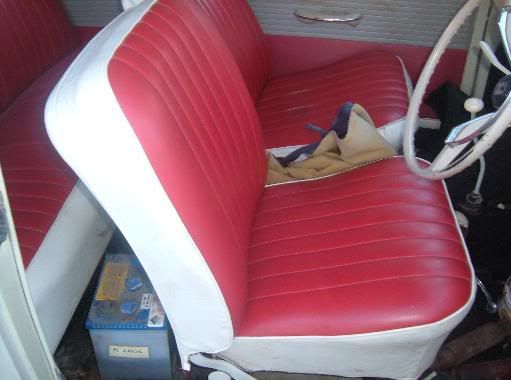 http://i11.photobucket.com/albums/a163/Ella_n_Shorty/Beetle%20Process/seats.jpg