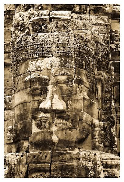 http://i11.photobucket.com/albums/a163/kalvinhui/AngkorWat4.jpg