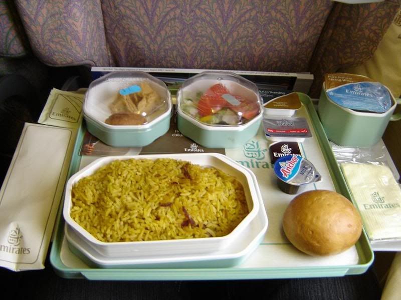 emirates-inflight-meal-photos-history-of-pia-forum