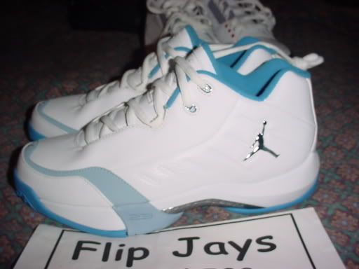 JordanSampleShoes2007030.jpg