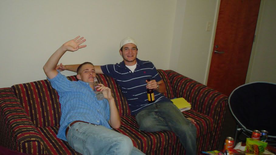 jt and jeff on the couch.. jeff is so hot photo bfd6bfac.jpg