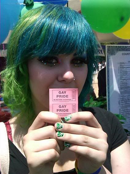 gaypridemakeup2.jpg