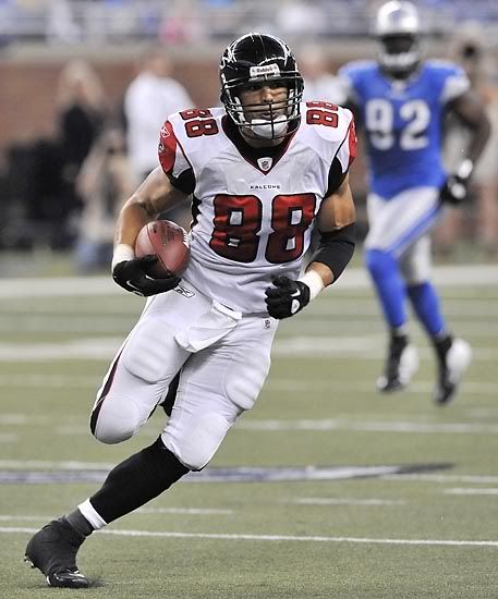 20111023182630_2011-1023-rb-lions-falcons202.jpg