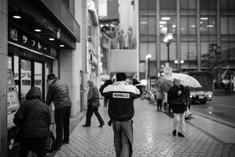 IMAGE: http://i11.photobucket.com/albums/a175/ninobrn99/My%20Photography/Street%20Photography/5B3A4667_zps9a02ca64.jpg