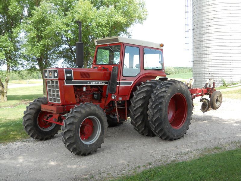 Some red paint pics Technical IH Talk Red Power Magazine Community