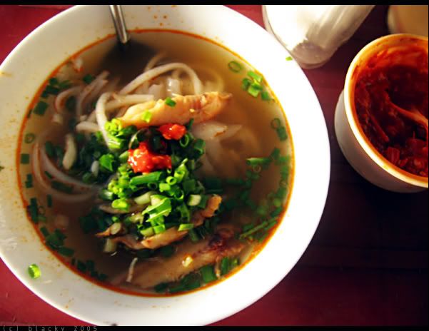 banh_canh_ca_loc_Hue.jpg