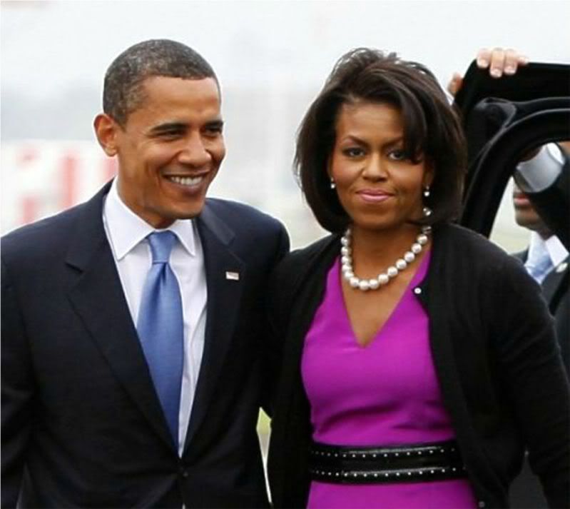 michelle and barack outside smiles