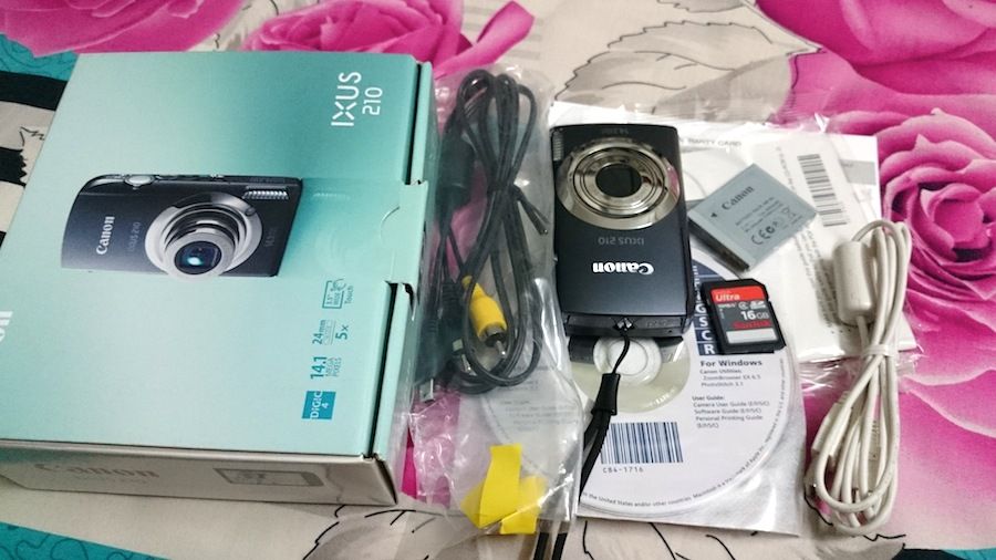 Canon IXUS 210 hàng Nhật sản xuất.