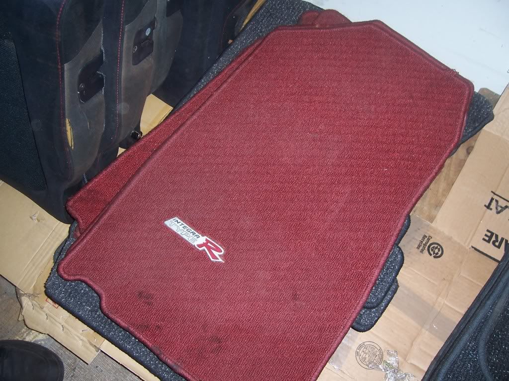 legit JDM RSX TYPE R red carpet, floormats, and center console Tampa