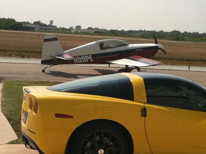 vetteandplane_zpsa2b50a01.jpg