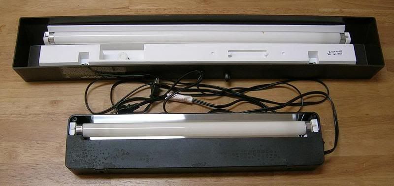 Fluorescent strip lights.