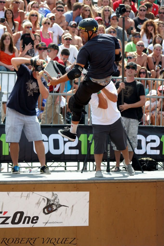 IMAGE: http://i11.photobucket.com/albums/a189/AGENT5150/SKATE%20PICS/soulBowl2008370.jpg