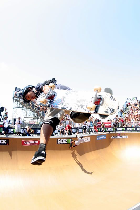 IMAGE: http://i11.photobucket.com/albums/a189/AGENT5150/soulBowl2008014.jpg