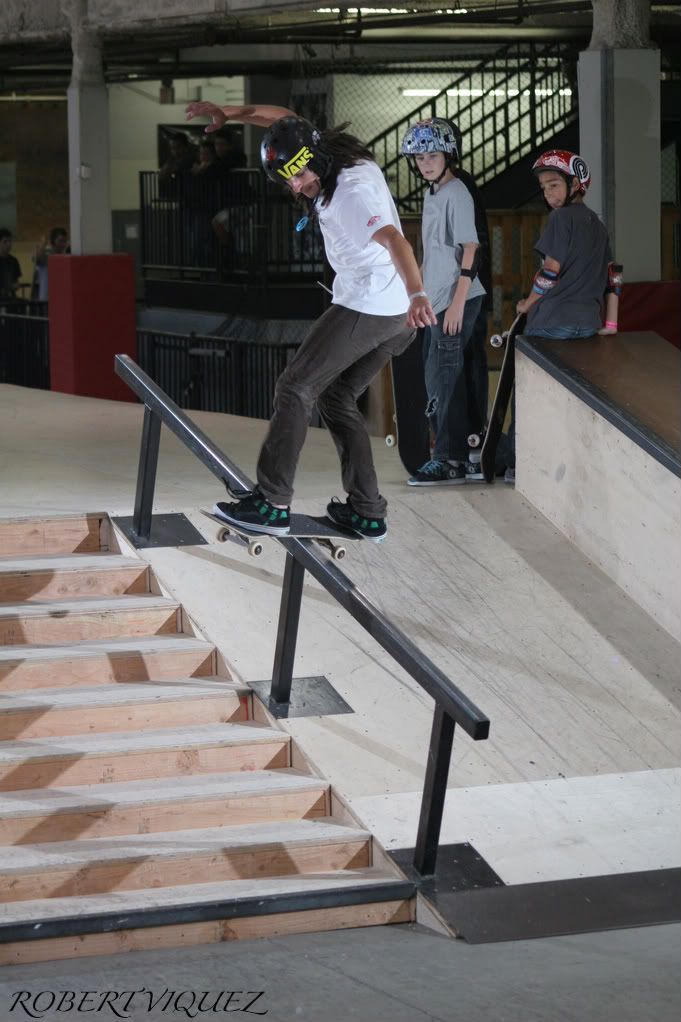 IMAGE: http://i11.photobucket.com/albums/a189/AGENT5150/vans8-18-08260.jpg