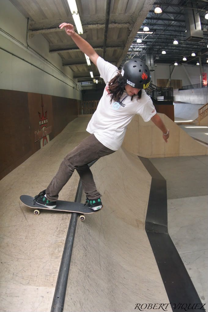 IMAGE: http://i11.photobucket.com/albums/a189/AGENT5150/vans8-18-08282.jpg