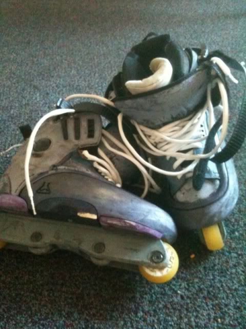 SKATES.jpg