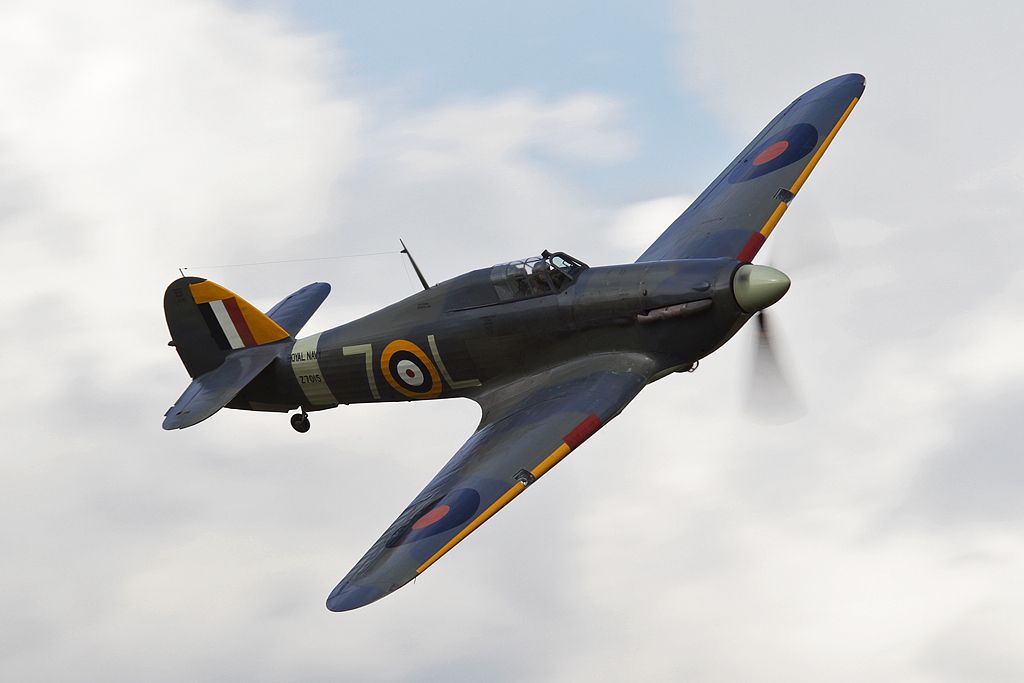 IMAGE: http://i11.photobucket.com/albums/a197/F86/EH5G4849-1.jpg