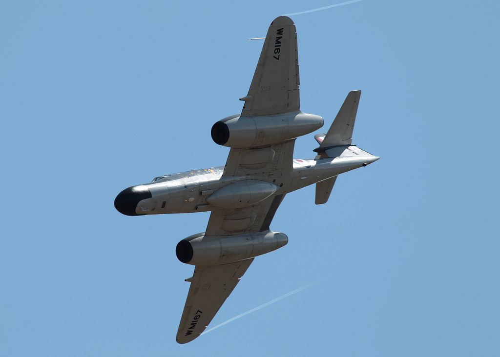 http://i11.photobucket.com/albums/a197/F86/airshow%202011/EH5G1951.jpg