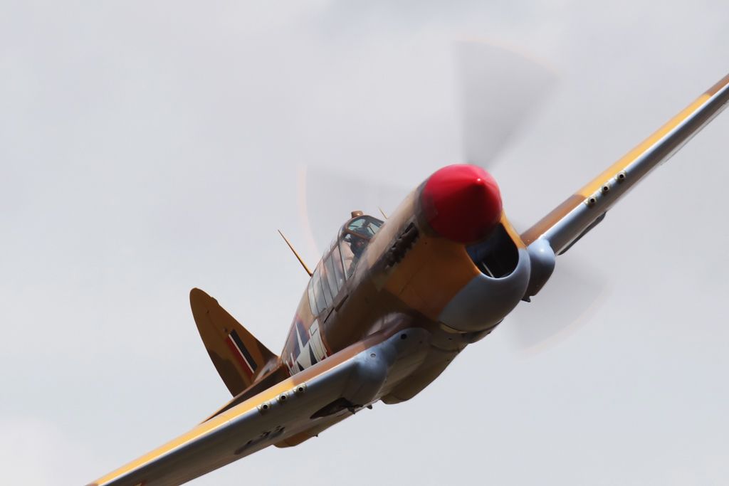 http://i11.photobucket.com/albums/a197/F86/airshow%202011/EH5G5011.jpg