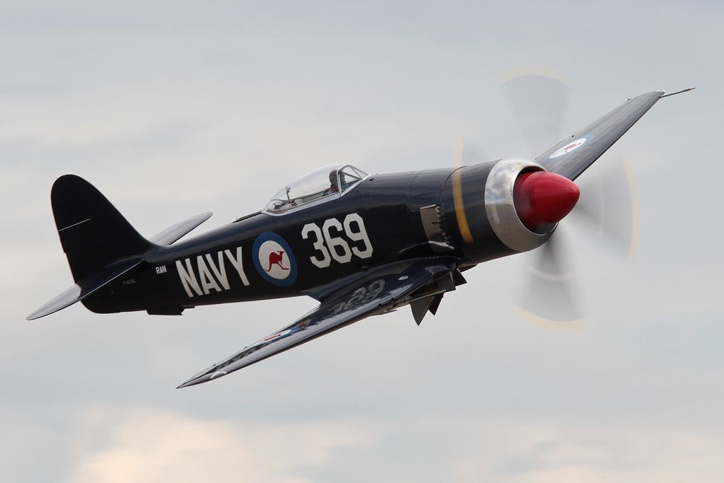http://i11.photobucket.com/albums/a197/F86/airshow%202011/EH5G5047.jpg