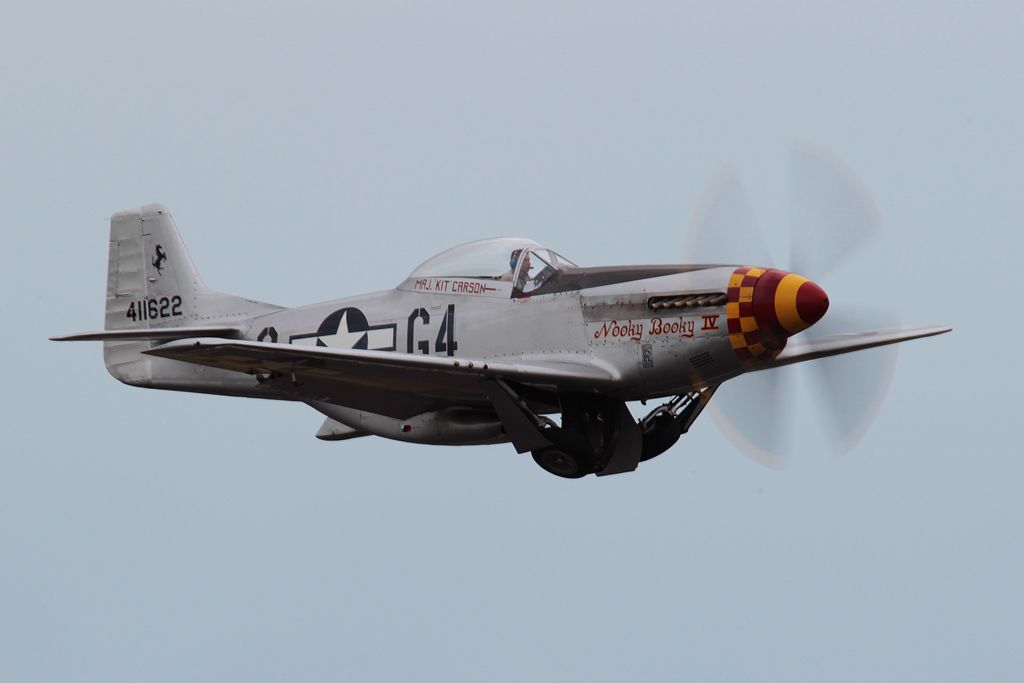 http://i11.photobucket.com/albums/a197/F86/airshow%202011/EH5G5333.jpg