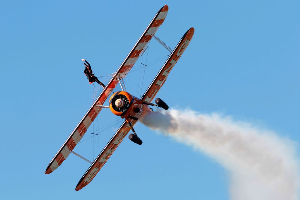 http://i11.photobucket.com/albums/a197/F86/airshow%202011/EH5G7028.jpg