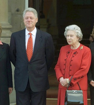 Queen Elizabeth II with President Clinton
