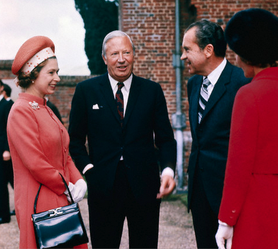 Elizabeth with Nixon