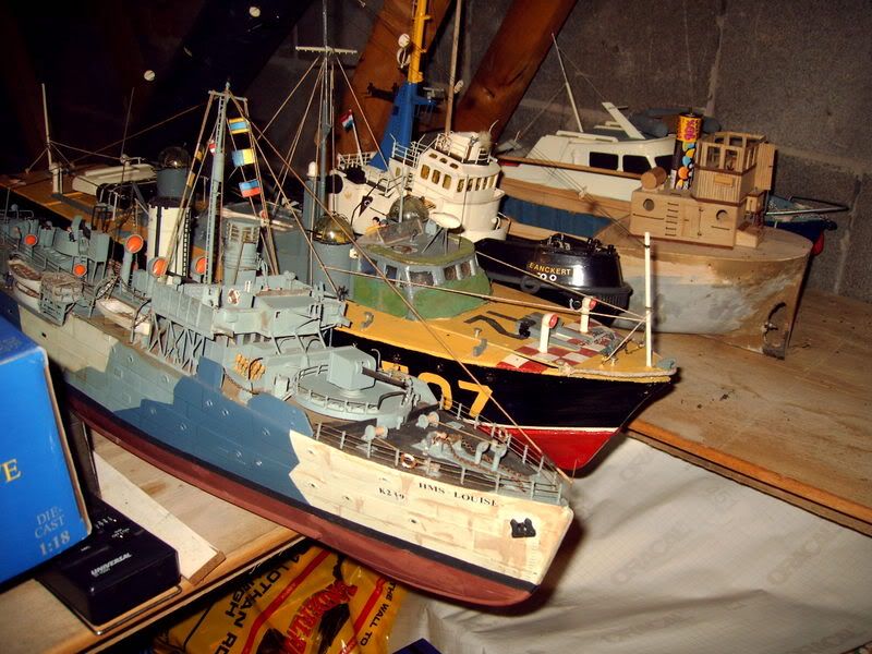 http://i11.photobucket.com/albums/a161/rabi200/boat3.jpg