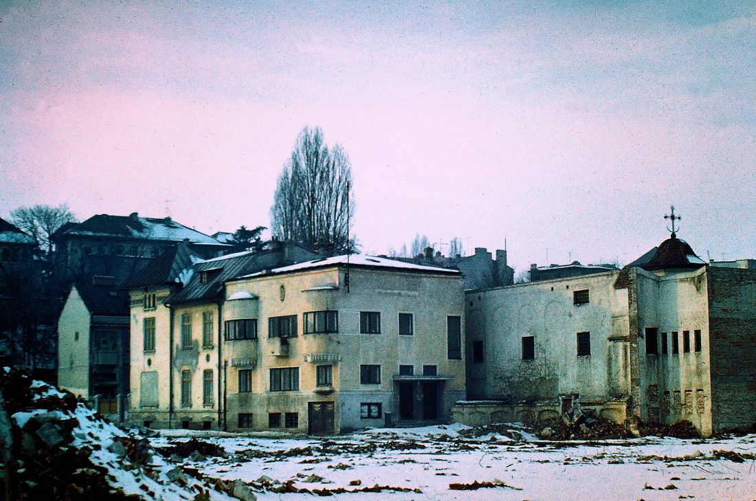 photo 94StrGheorghePanuVileramasespreincintaSchitului.jpg