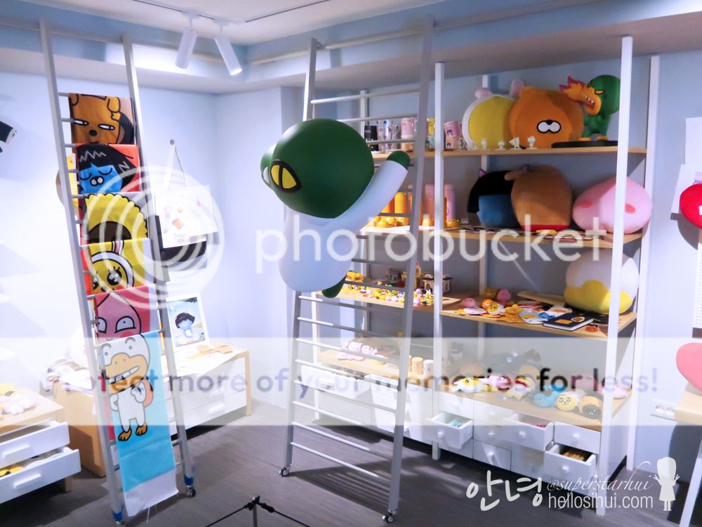 Hongdae Kakao Friends Concept Museum 안녕 Si Hui